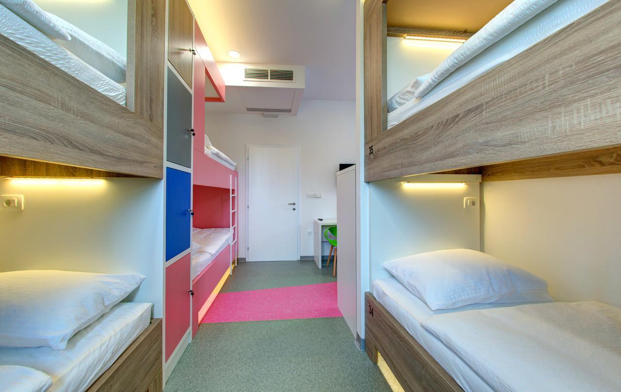 מוסטר Starmo Hostel מראה חיצוני תמונה