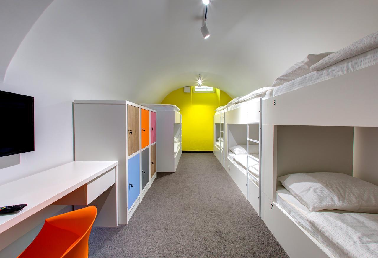 מוסטר Starmo Hostel מראה חיצוני תמונה