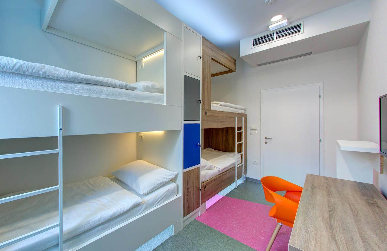 מוסטר Starmo Hostel מראה חיצוני תמונה