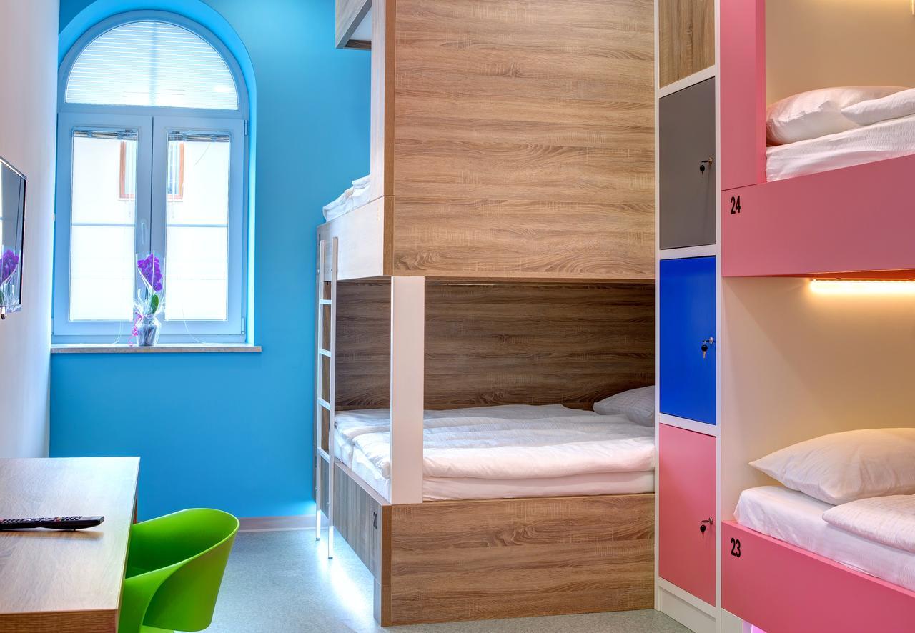 מוסטר Starmo Hostel מראה חיצוני תמונה