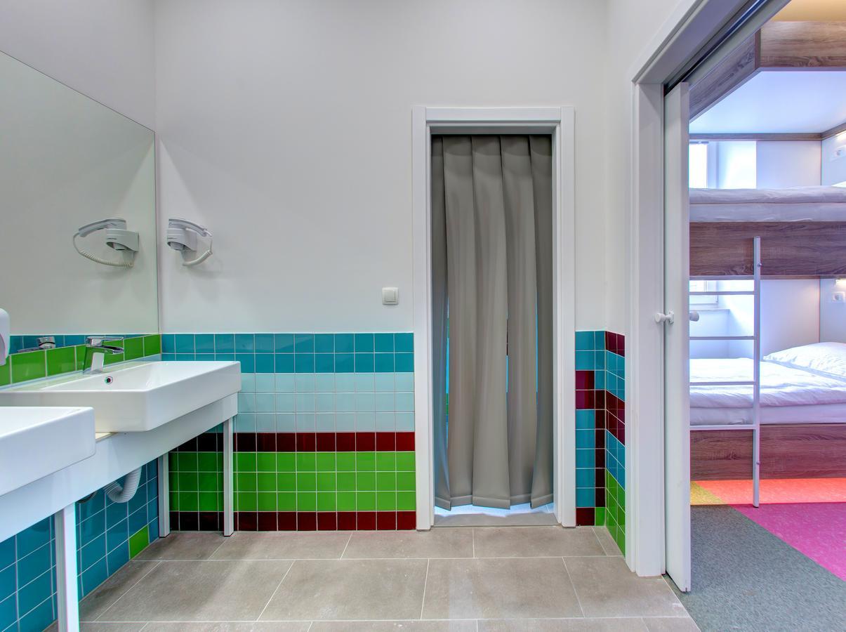 מוסטר Starmo Hostel מראה חיצוני תמונה