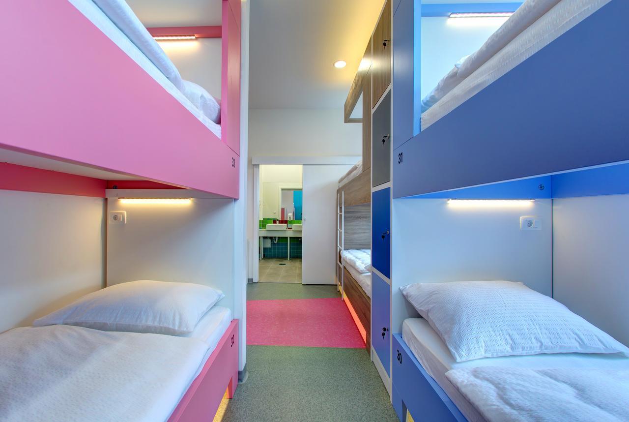 מוסטר Starmo Hostel מראה חיצוני תמונה