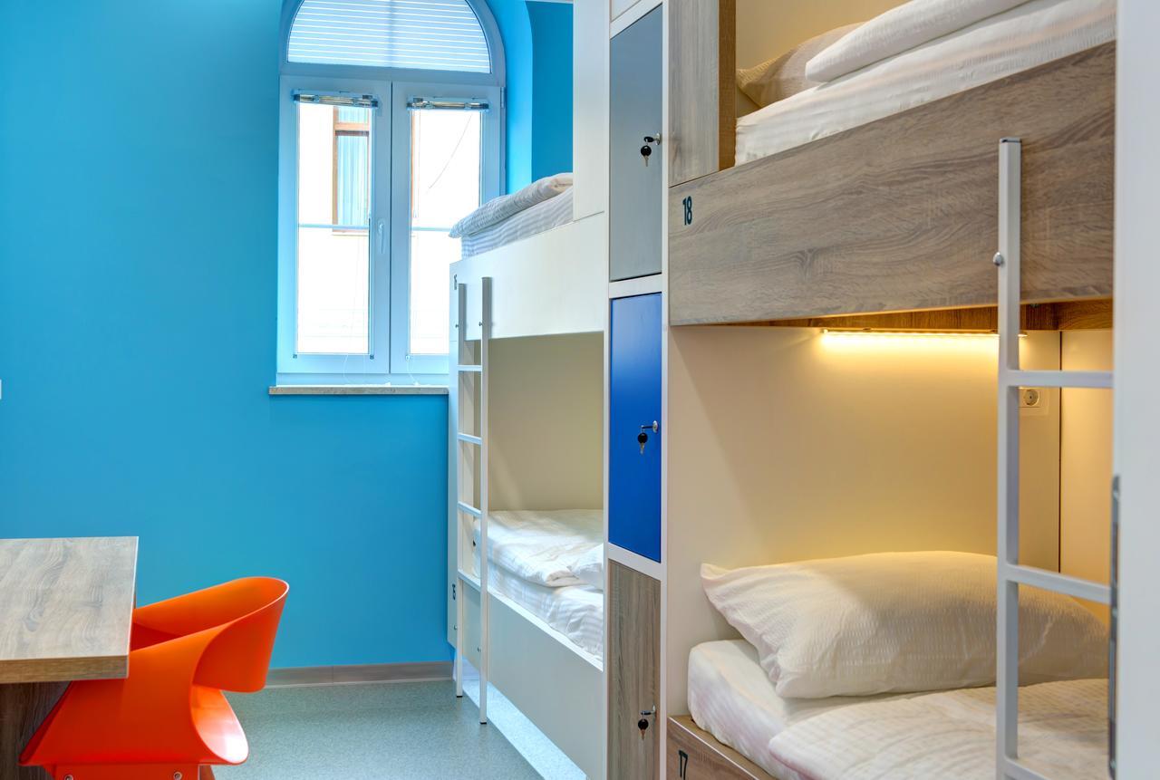 מוסטר Starmo Hostel מראה חיצוני תמונה